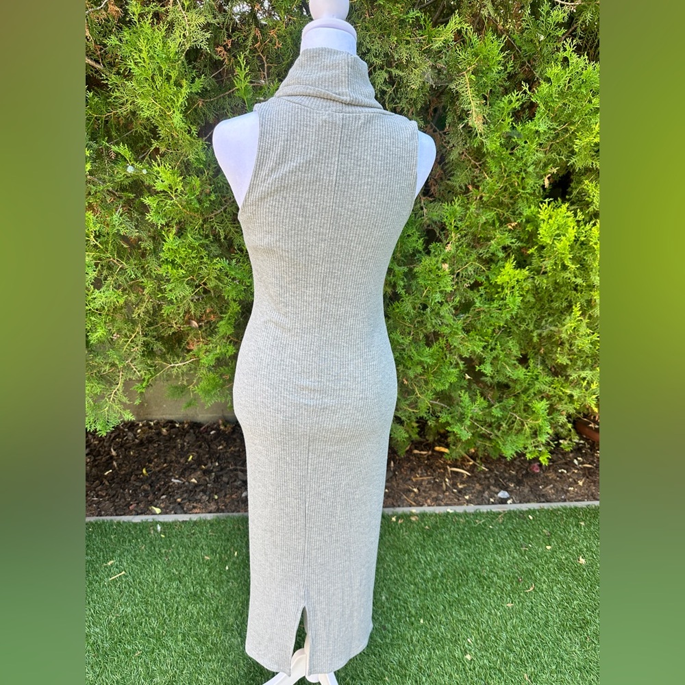 Gray Sleeveless Cowl Neck Sheath Summer Dress - Picture 5 of 7